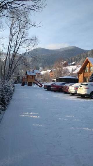 Гостевой дом Mini Hotel Zakrut Татаров-1