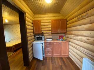 Гостевой дом Mini Hotel Zakrut Татаров Стандартные апартаменты-1