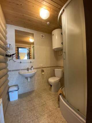 Гостевой дом Mini Hotel Zakrut Татаров Стандартные апартаменты-9