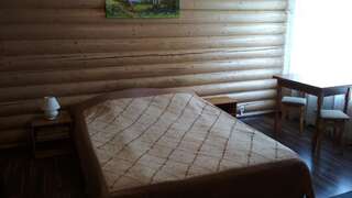 Гостевой дом Mini Hotel Zakrut Татаров Семейные апартаменты-6